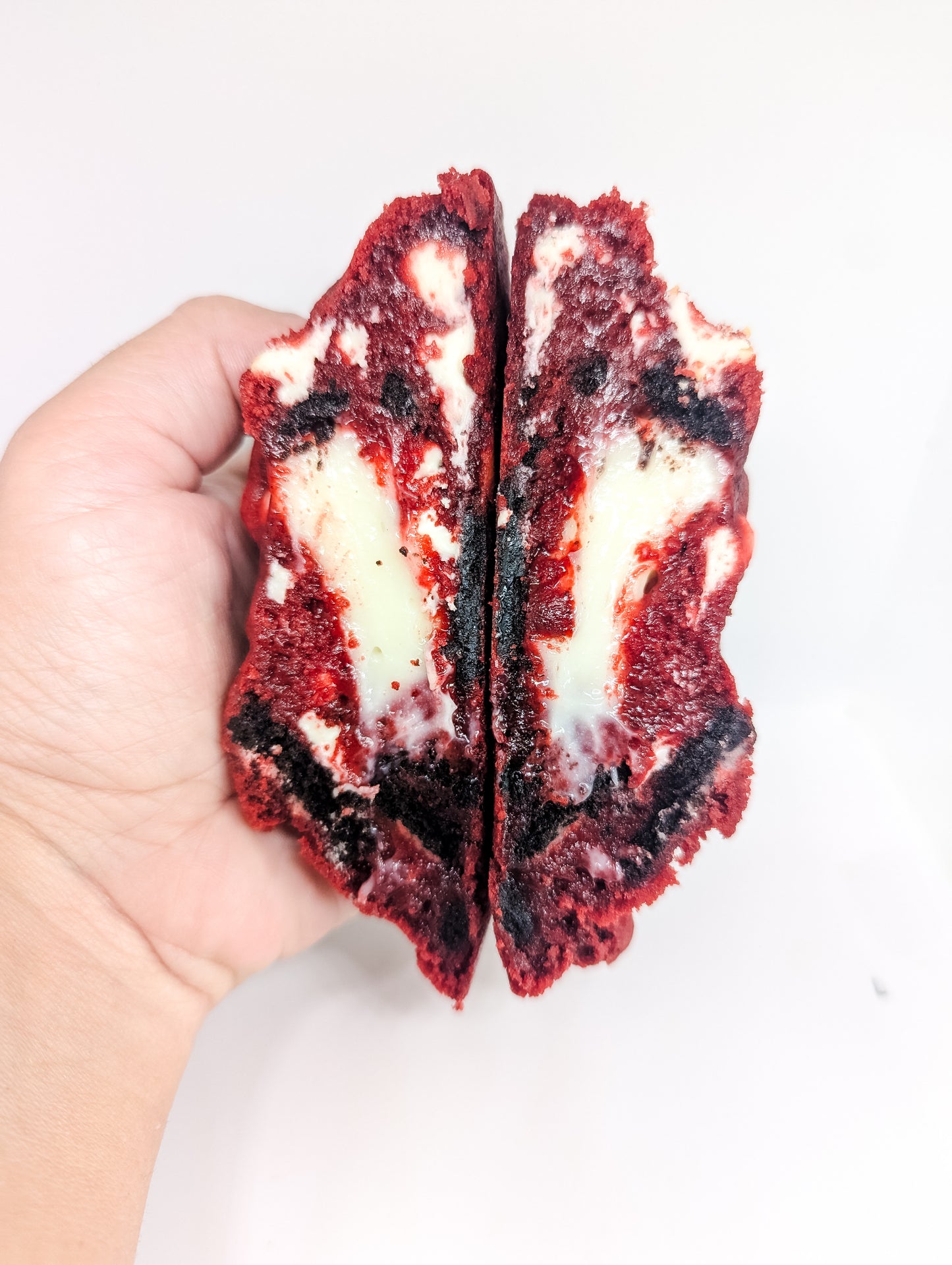 Red Velvet Cookies N' Cream